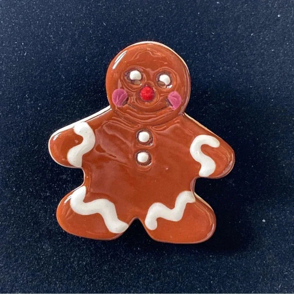 Gingerbread Brooch Christmas  Holiday Baking Pin - Picture 1 of 6